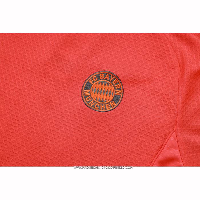 Tuta da Track
 Bayern Monaco
 25/26 Manica Corta
 Arancione
 - Pantaloncini

